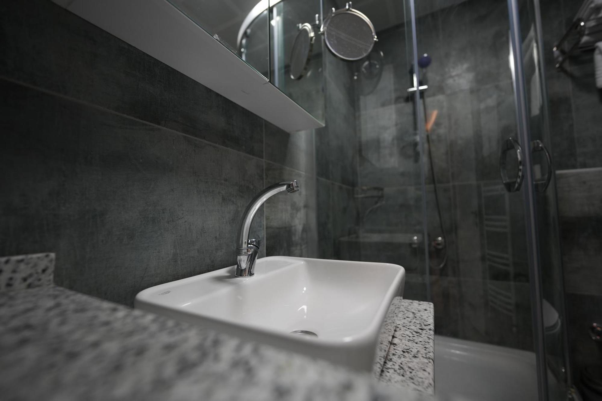 Marlen Hotel Bayrakli İzmir Ngoại thất bức ảnh
